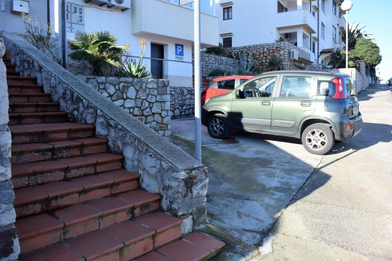 70 Sq M Apartment At Saint Martin'S Harbour Mali Lošinj Rom bilde