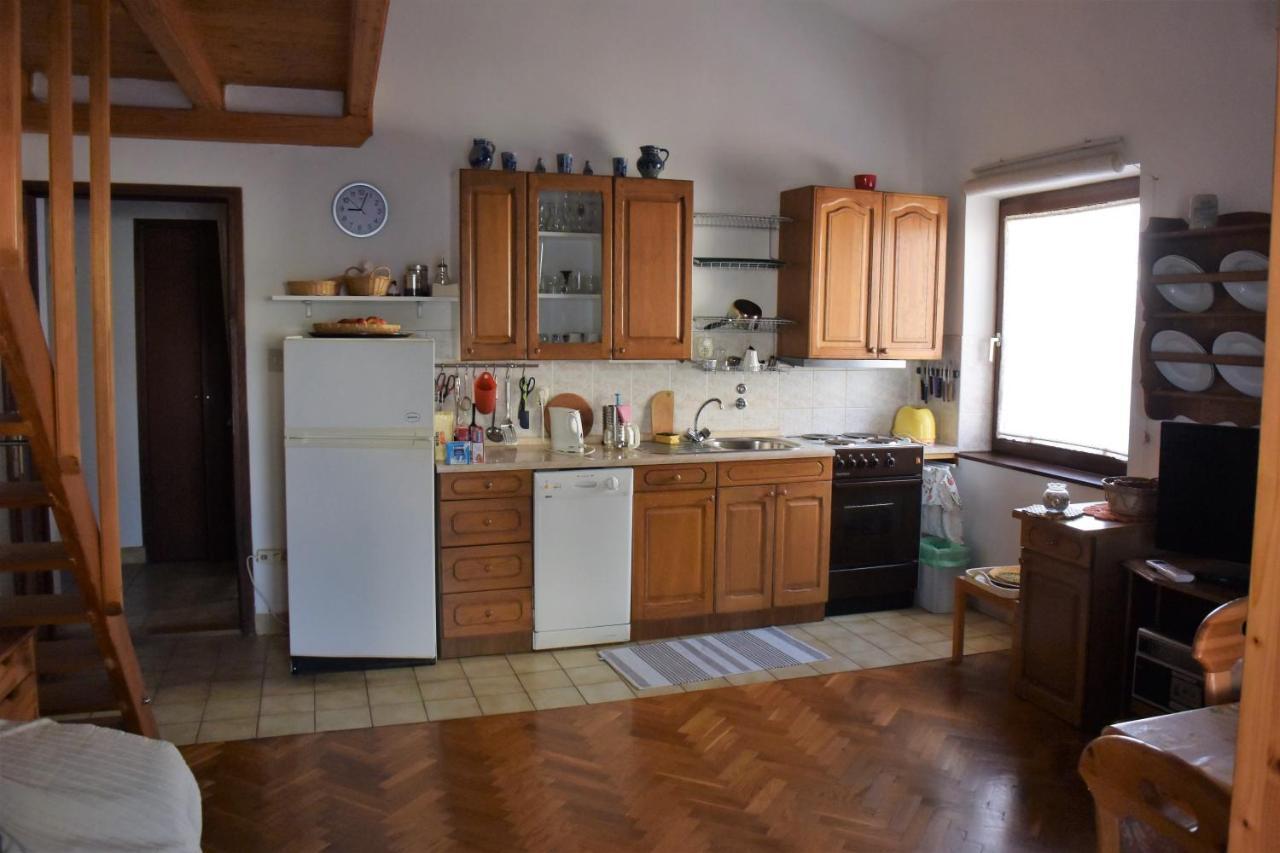 70 Sq M Apartment At Saint Martin'S Harbour Mali Lošinj Rom bilde